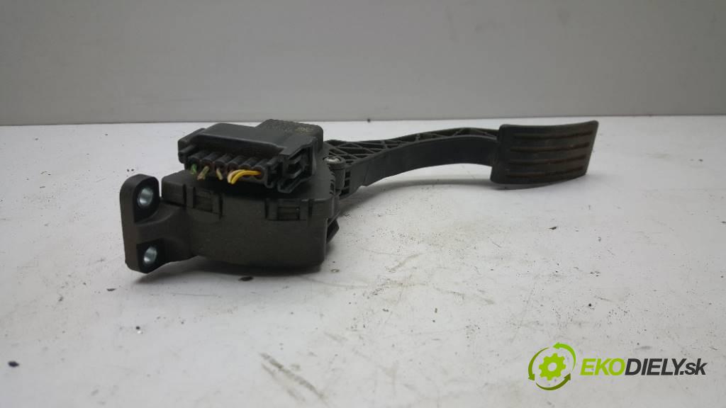 VOLVO V 50   2006 136 kW     1997 Potenciometer plynového pedálu 4M51-9F836-AH (Pedále)
