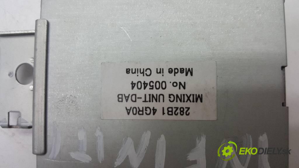 INFINITI Q50   2017 211 kW X 1991 Zosilňovač antenový 282B1 4GR0A  (Zosilňovače)