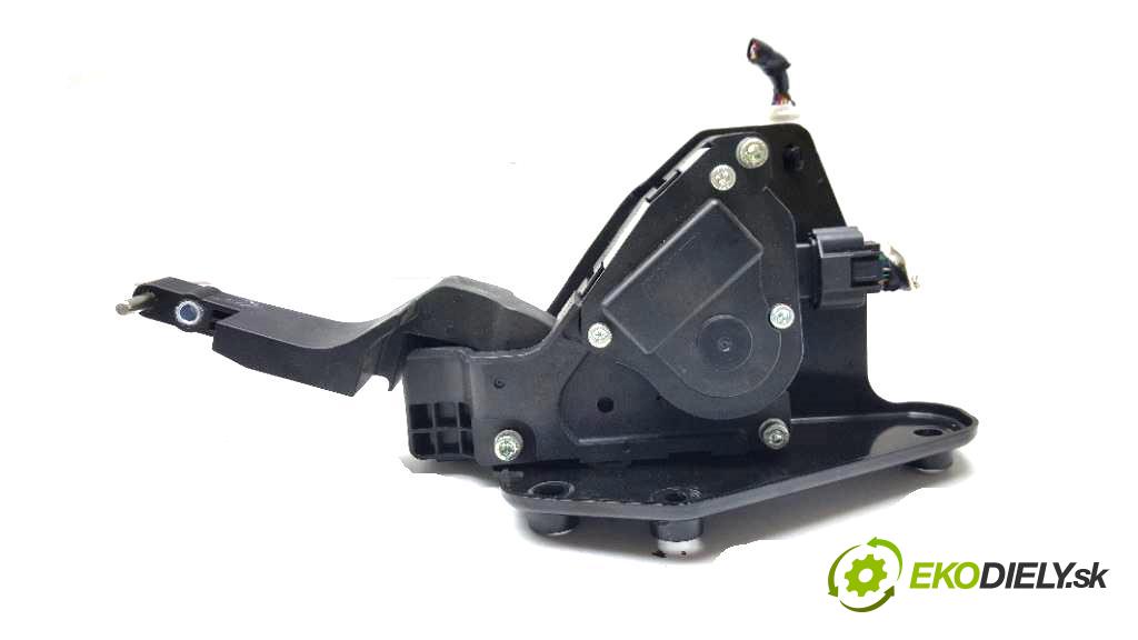 INFINITI Q50   2017 211 kW X 1991 Potenciometer plynového pedálu 24046 4HK0A010002 (Pedále)