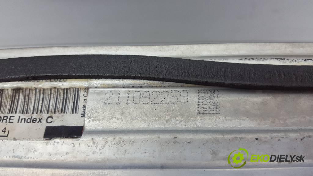 BMW X5 E70 2009 235 kW E70 2993 Výhrevné teleso, radiátor kúrenia  (Radiátory kúrenia)