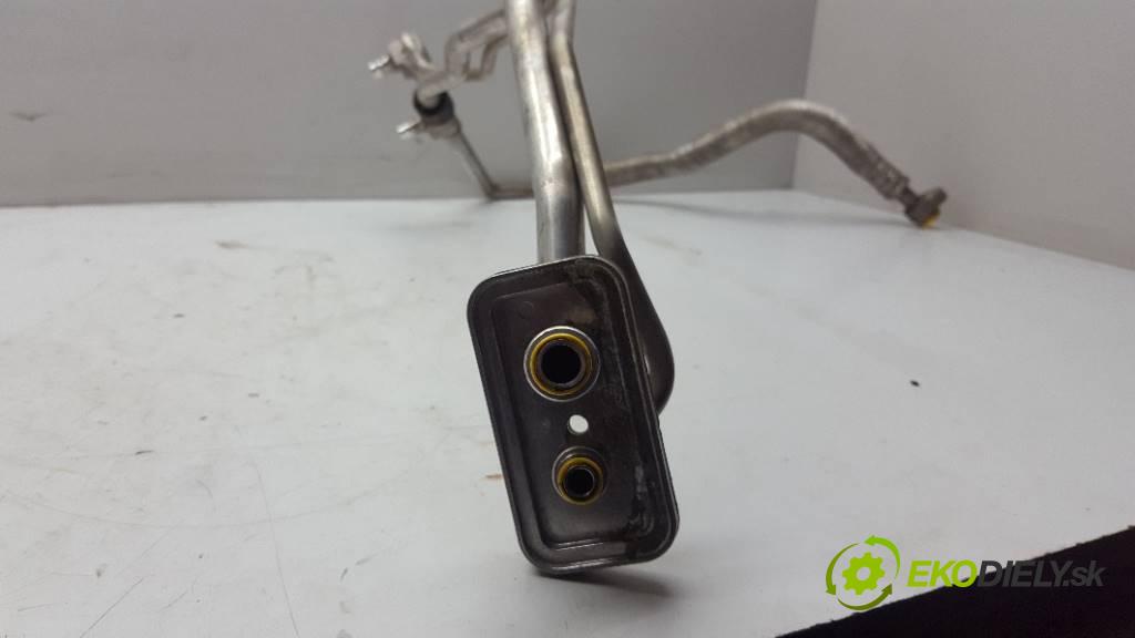 BMW X5 E70 2009 235 kW E70 2993 rúrka klimatizácie 9187635 (Rúrky klimatizácie)