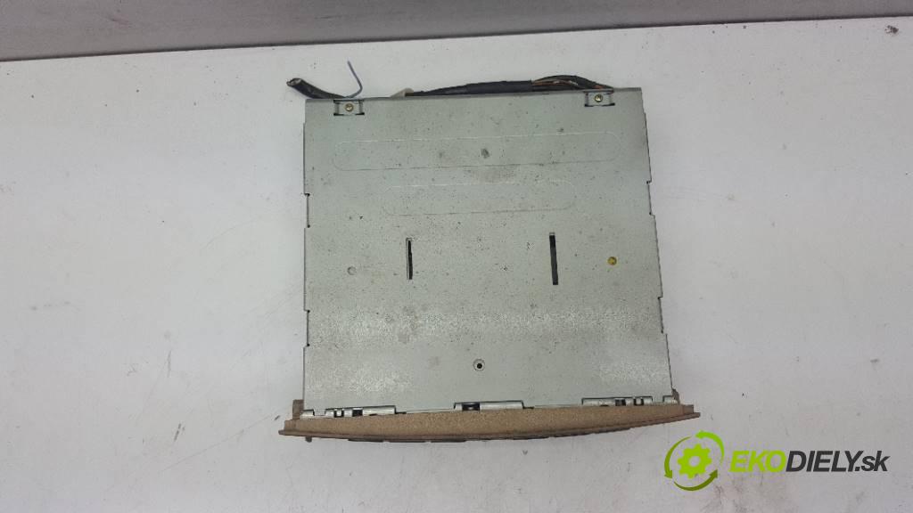 RENAULT MODUS   2005 101 kW    1461 RADIO 8200335076MH9RN32U (Audio zariadenia)