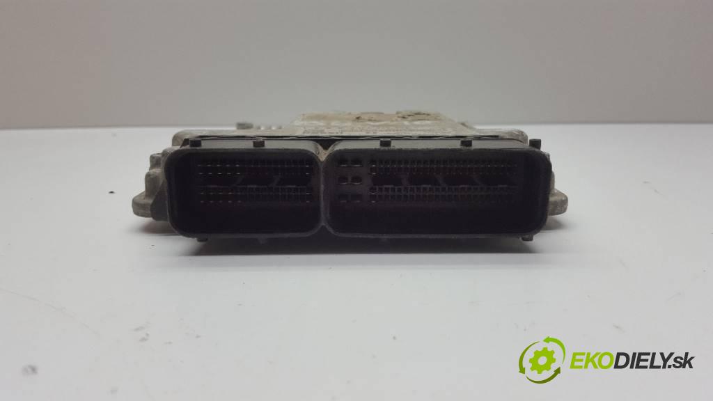 AUDI A6       riadiaca jednotka Motor 4F1910552C 0261S02367 (Riadiace jednotky)