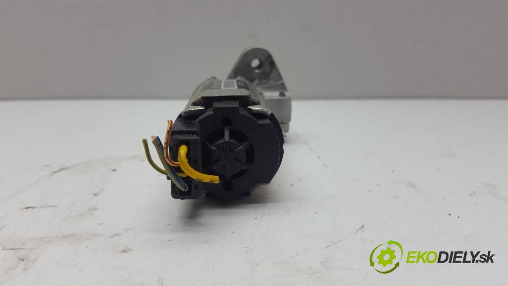 OPEL INSIGNIA  2010 160 kW    1956 Motorček sedačky 2 L.P 835839810 220807201020610