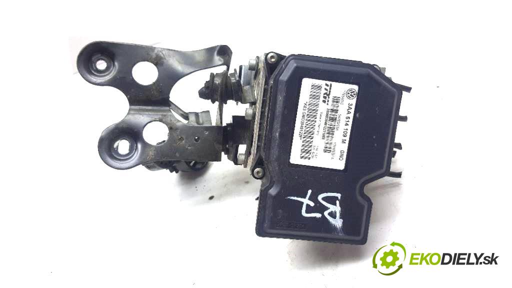 VOLKSWAGEN PASSAT B7 2010  B7 1968 Pumpa ABS 3AA614109M (Pumpy ABS)