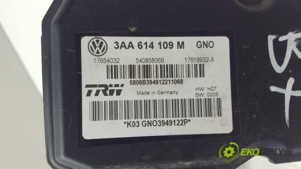 VOLKSWAGEN PASSAT B7 2010  B7 1968 Pumpa ABS 3AA614109M (Pumpy ABS)