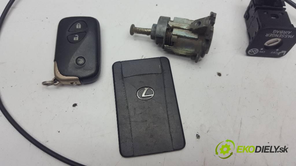 LEXUS IS 250   2008 208 kW      2500 spinačka WKŁADKI + KLUCZYKI (Spínacie skrinky a kľúče)