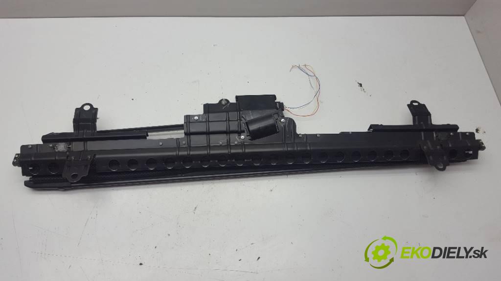 LEXUS IS 250   2008 208 kW     2500 Roleta KTC82011 (Rolety kufra)