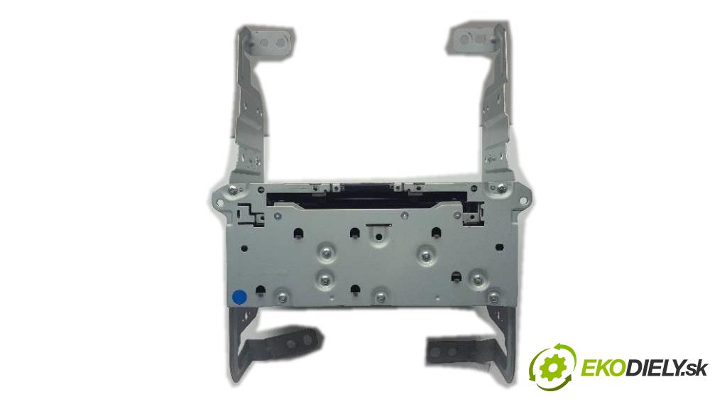 INFINITI Q50   2015 170 kW      2143 RADIO 28330 4GN0E (Audio zariadenia)