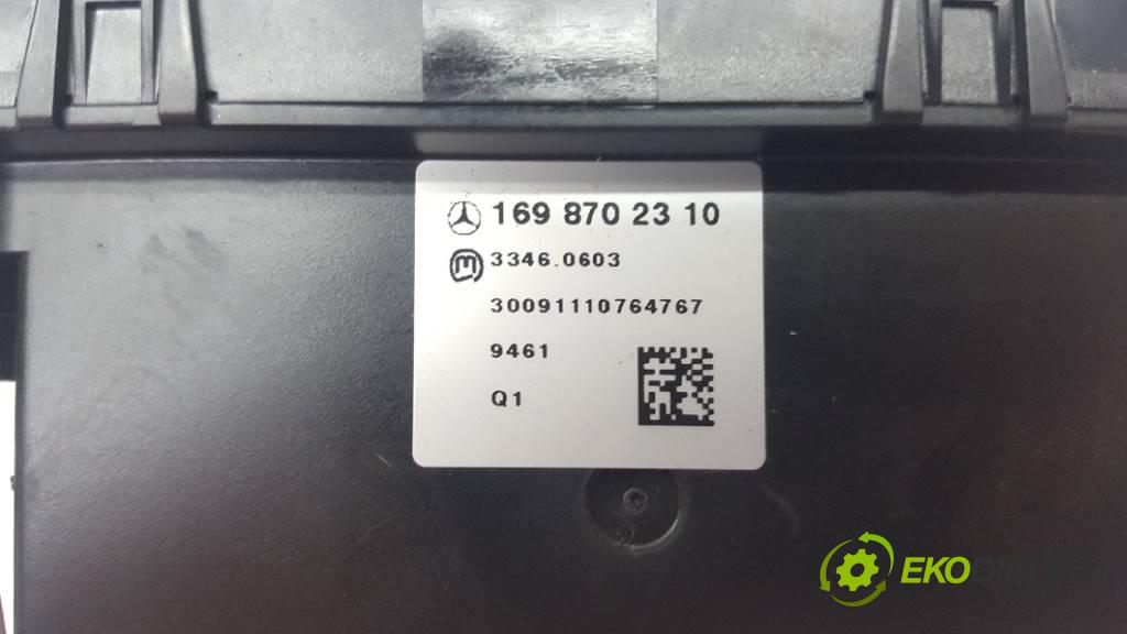 MERCEDES-BENZ A180 CDI   2009 109 kW      1991 prepínač ohrievania, vyhrievania sedačky 1698702310