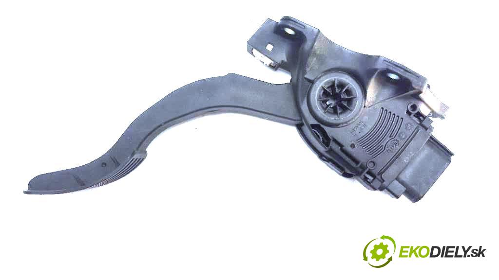 VOLVO V70   2014 241 kW     1969 Potenciometer plynového pedálu 31329058 (Pedále)