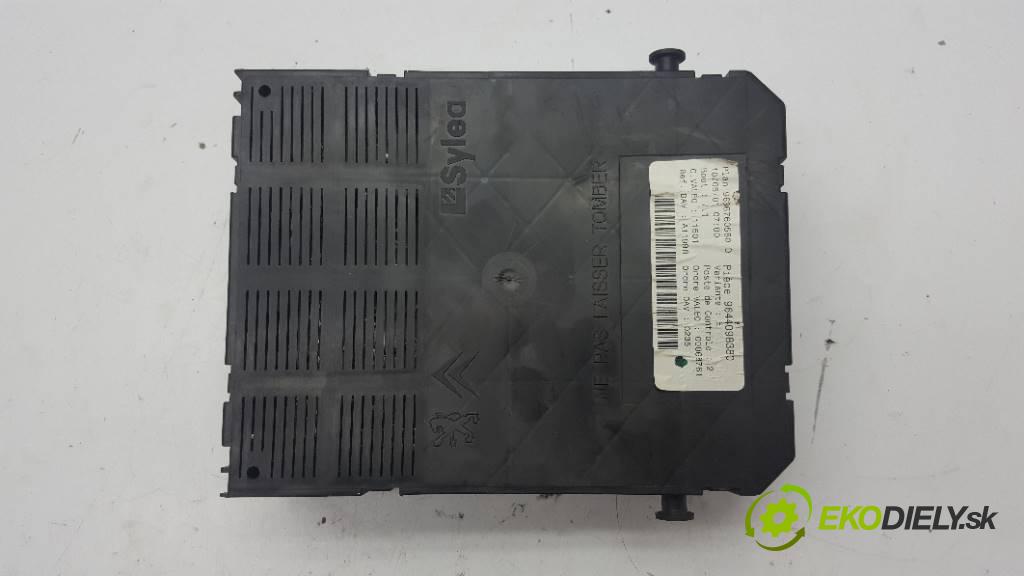 PEUGEOT 307   2007 109 kW      1587 modul BSI 9644098380 (Pojistkové skříňky)