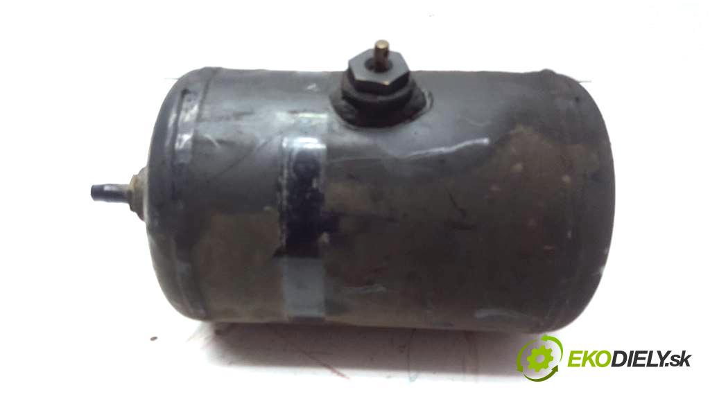 MAN TGA 18.440 4X2 BLS 2008 441 kW 18.440 4X2 BLS 10518 Nádržka vzduchu 81,51401,0194 (Obaly filtrov vzduchu)