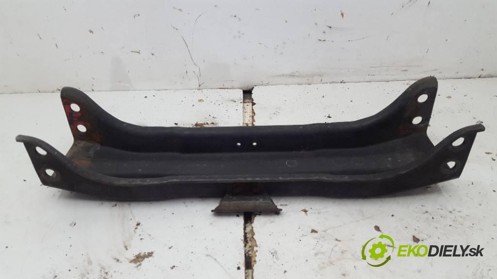 MAN TGA 18.440 4X2 BLS 2008 441 kW 18.440 4X2 BLS 10518 výztuha nárazníka zadní část