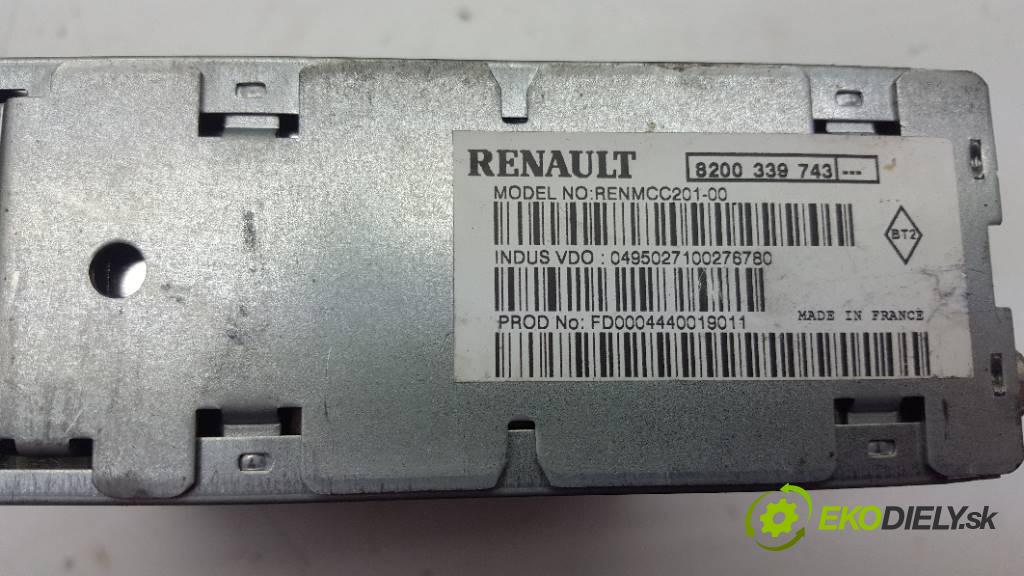 RENAULT ESPACE IV   2004 150 kW      2188 RADIO 8200154477  8200339751A  8200205833C  8200207100   (Audio zariadenia)