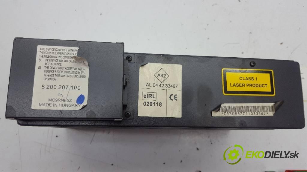 RENAULT ESPACE IV   2004 150 kW      2188 RADIO 8200154477  8200339751A  8200205833C  8200207100   (Audio zariadenia)