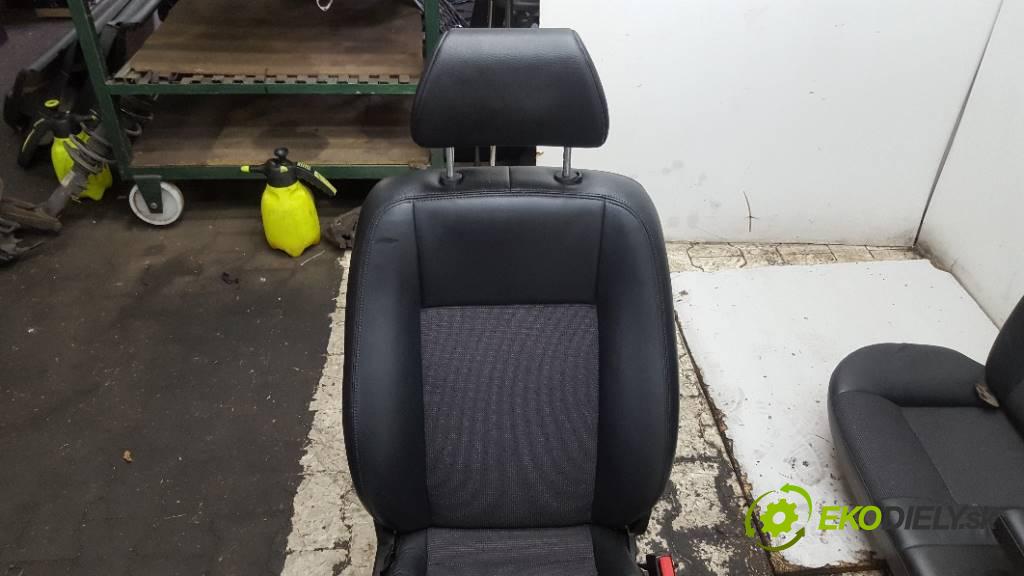 FORD MONDEO MK3 LIFT 2006 125 KM LIFT 1798 Sedadlá, sedačky + Sedadlo
