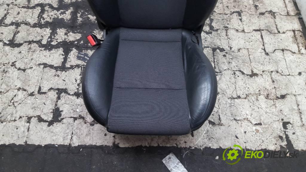FORD MONDEO MK3 LIFT 2006 125 KM LIFT 1798 Sedadlá, sedačky + Sedadlo