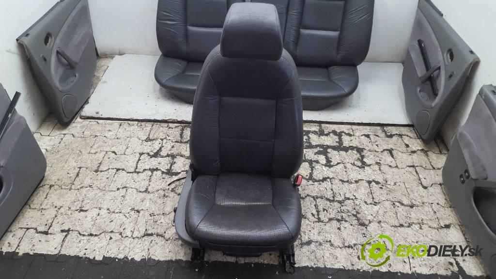 SAAB 95   1999 125KW       2290 Sedadlá, sedačky + Sedadlo KOMPLET
