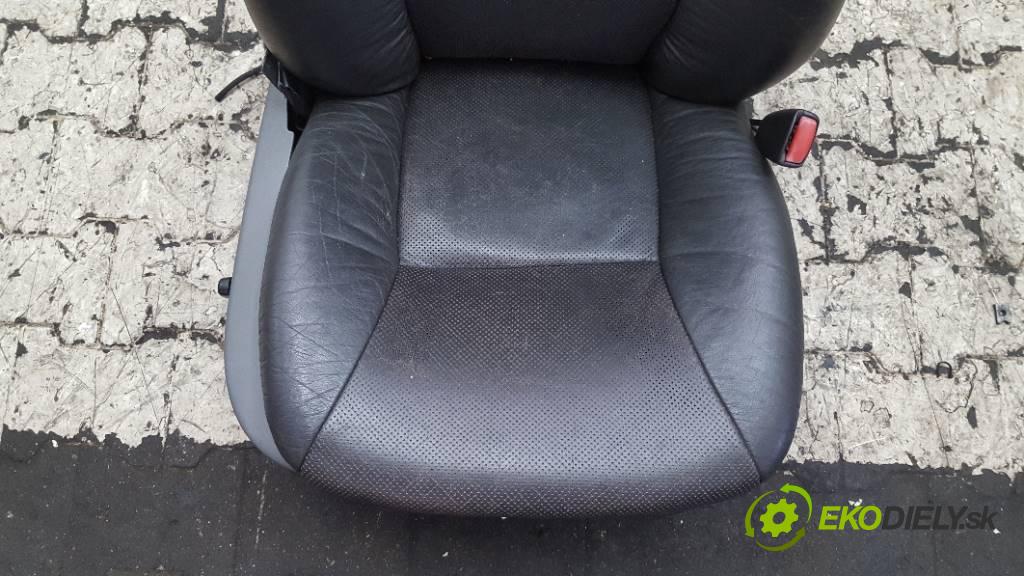 SAAB 95   1999 125KW       2290 Sedadlá, sedačky + Sedadlo KOMPLET