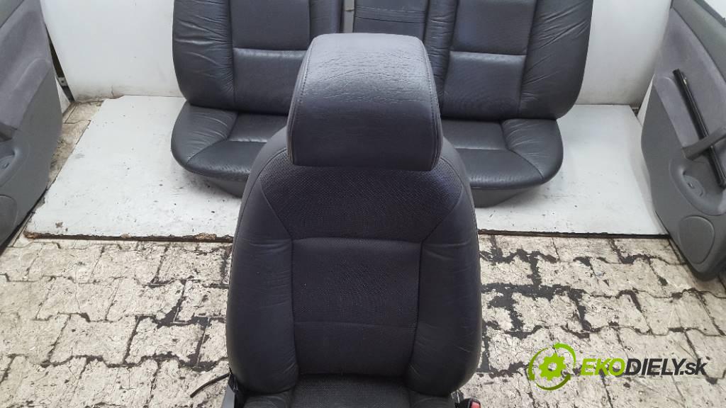 SAAB 95   1999 125KW       2290 Sedadlá, sedačky + Sedadlo KOMPLET