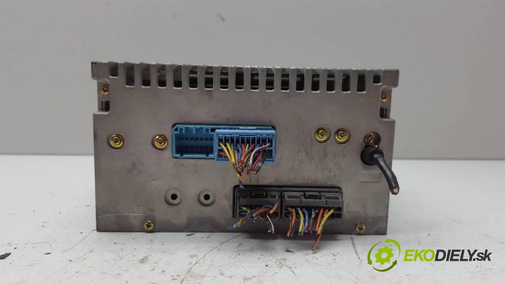 HONDA ODYSSEY   2002 176KW            3471 RADIO  (Audio zariadenia)