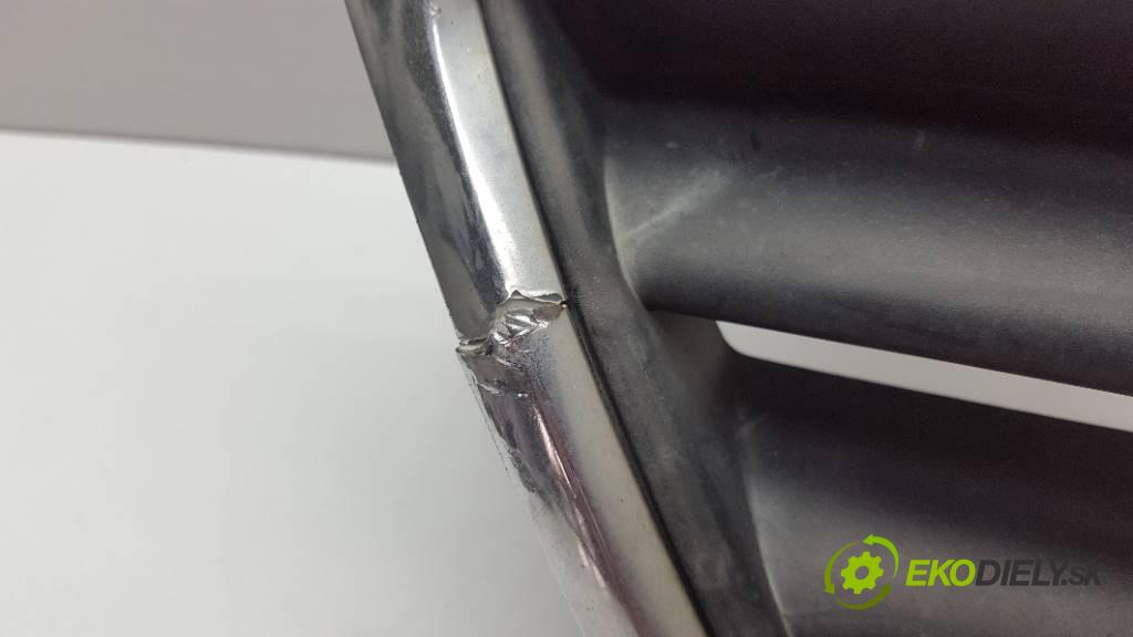 HONDA ODYSSEY   2002 176KW       3471 mřížka maska  (Mřížky (masky) chladičů)