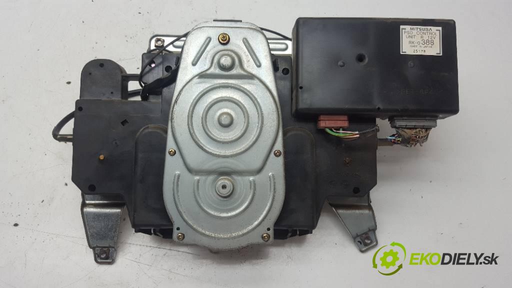 HONDA ODYSSEY   2002 176KW       3471 zámok zadní část pravý ELEKTRYCZNY