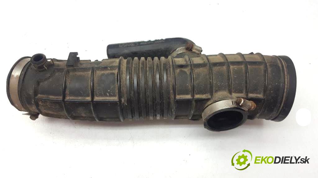 HONDA ODYSSEY   2002 176KW       3471 Rúra hadice trubka vzduchu  (Hadice chlazení vzduchu)