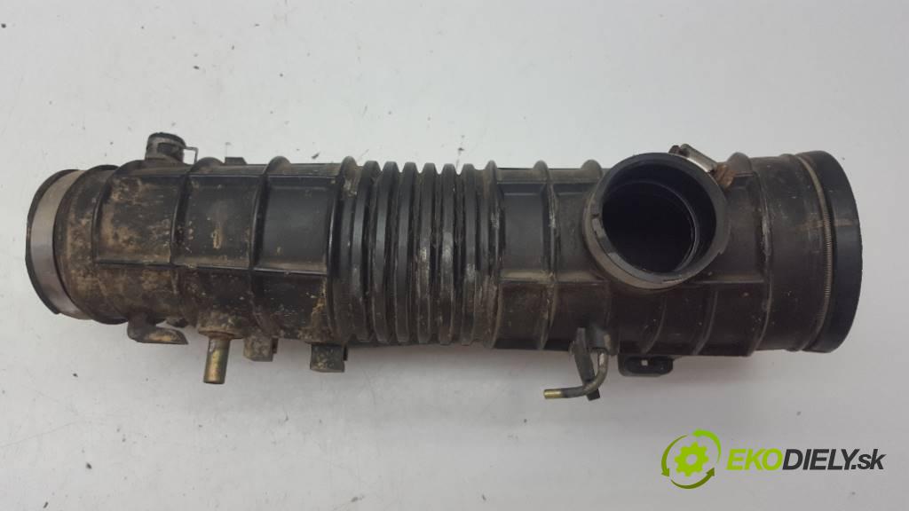 HONDA ODYSSEY   2002 176KW       3471 Rúra hadice trubka vzduchu  (Hadice chlazení vzduchu)