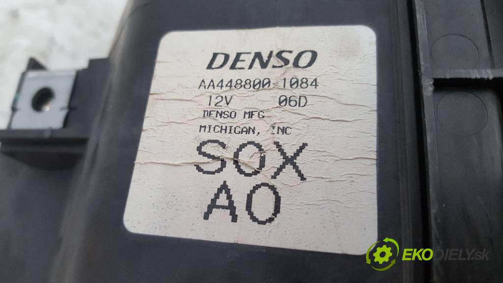 HONDA ODYSSEY   2002 176KW         3471 Výhrevné teleso, radiátor kúrenia PRZÓD (Radiátory kúrenia)