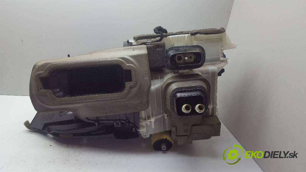 SAAB 9-3 II  2007 110KW        1910 Výhrevné teleso, radiátor kúrenia  (Radiátory kúrenia)