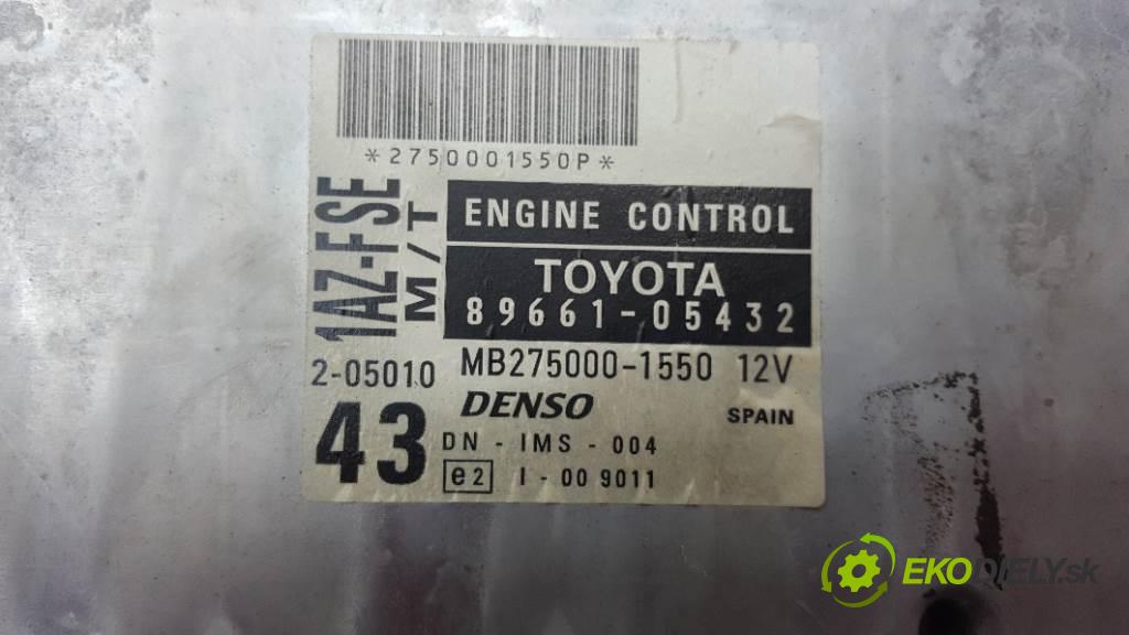 TOYOTA AVENSIS  2001 110kW      1998 riadiaca jednotka Motor  (Riadiace jednotky)