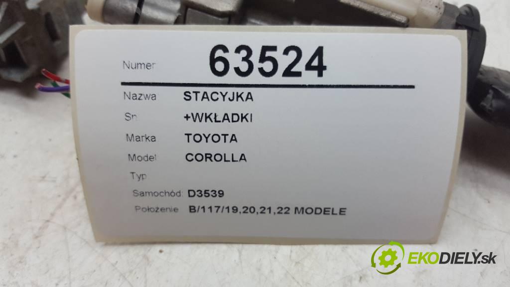 TOYOTA COROLLA   2002 66kW             1995 spinačka +WKŁADKI (Spínacie skrinky a kľúče)