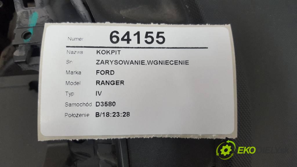 FORD RANGER IV 2012 150 kW IV 2198,00 palubní doska ZARYSOWANIE,WGNIECENIE (Palubní desky)