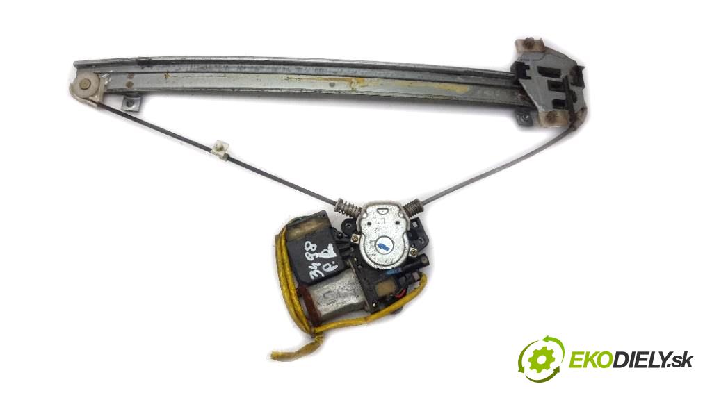 MITSUBISHI SPACE WAGON  1998 110kW           2351 mechanismus okna přední část levý 