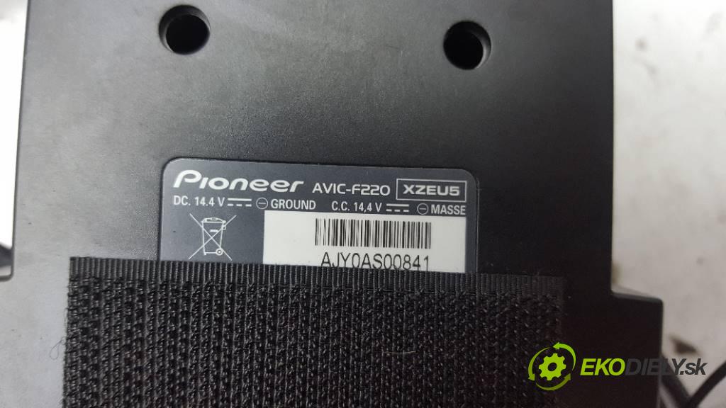 MERCEDES W168 A170 LIFT 2004 70kW A170 LIFT 1689 RADIO MULTIMEDIA (Audio zariadenia)