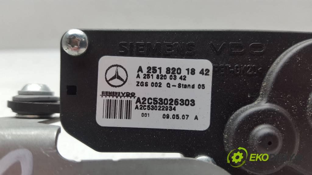 MERCEDES-BENZ R350 4 MATIC 2007 200kW 4 MATIC 3498 motorek okna zadní část pravý 251 820 18 42