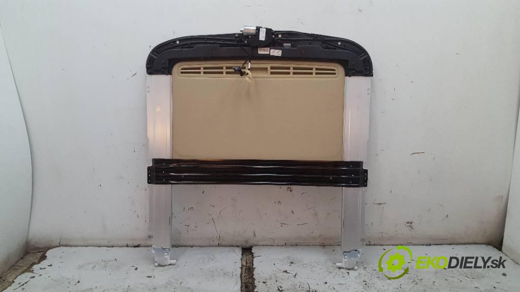 MERCEDES-BENZ R350 4 MATIC 2007 200kW 4 MATIC 3498 střešní okno  (Okna karoserie)