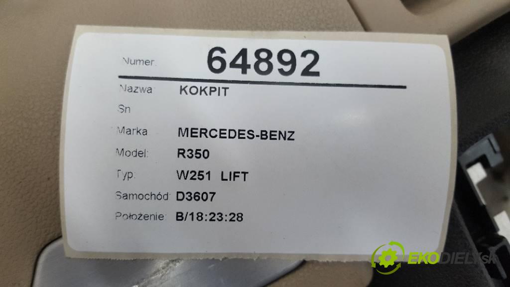 MERCEDES-BENZ R350 W251  LIFT 2010 195kW W251  LIFT 2987 Palubná doska  (Palubné dosky)