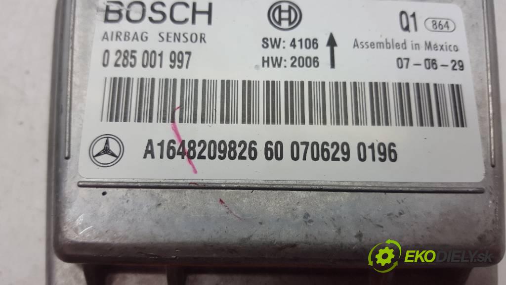 MERCEDES-BENZ R350 4 MATIC 2007 200kW 4 MATIC 3498 senzor airbag USZKODZONY 164 820 98 26 (Snímače)