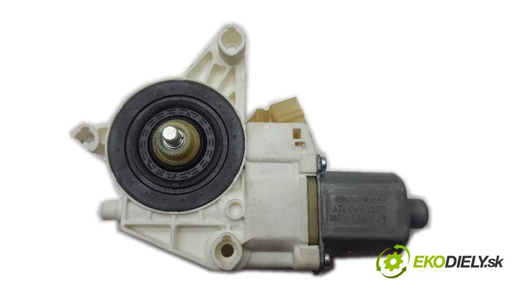 MERCEDES-BENZ R350 W251  LIFT 2010 195kW W251  LIFT 2987 motorek okna zadní část pravý 251 820 02 08 5PIN