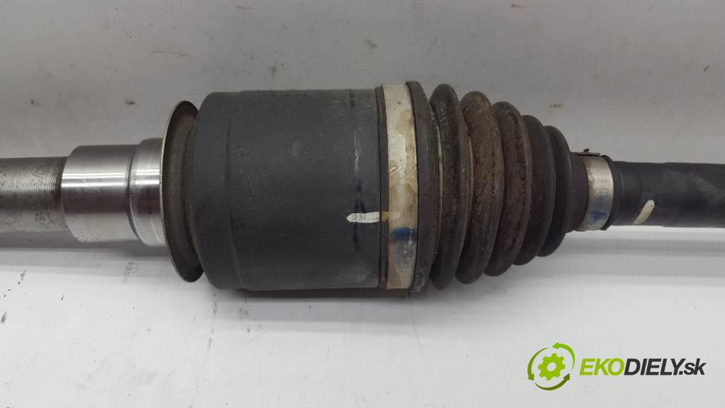 MERCEDES-BENZ R350 W251  LIFT 2010 195kW W251  LIFT 2987 poloos pravá 251 330 06 01 (Poloosy)