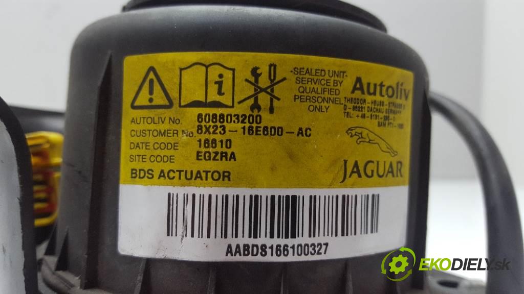 JAGUAR XF   2010 202kW         2993 AirBag volantu airbag 8X23-16E600-AC