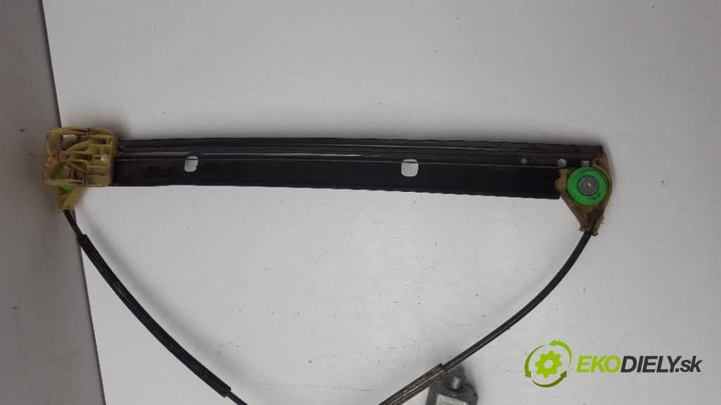SKODA OCTAVIA III 2014 110kW III 1968 Mechanizmus okna predný ľavy 5E0 837 461 (Predné ľavé)