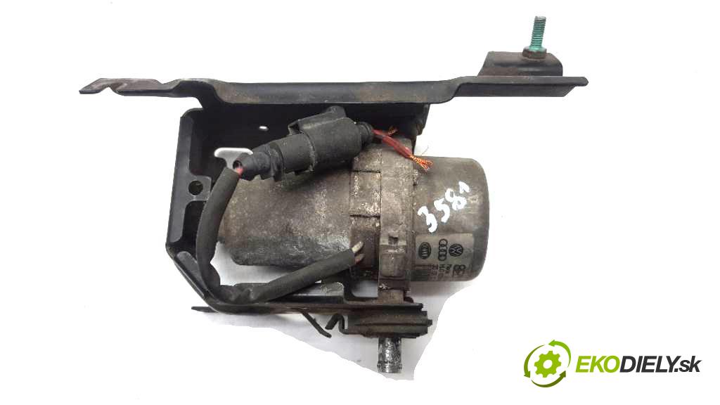 VOLKSWAGEN TOUAREG  2003 162kW      3189 Pumpa brzdová 8E0927317A (Posilňovače bŕzd)