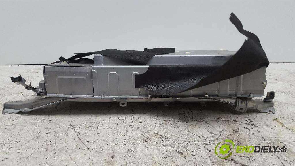 LEXUS CT 200H   2014 73kW          1798 Modul 1 BATERIA