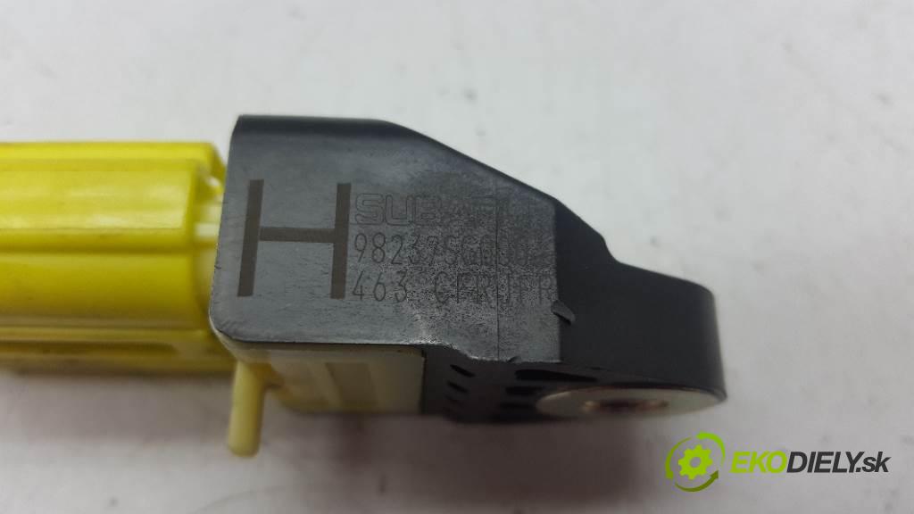 SUBARU FORESTER IV SJ 2013 108kW IV SJ 1998 snímač nárazu 2 98237SG000