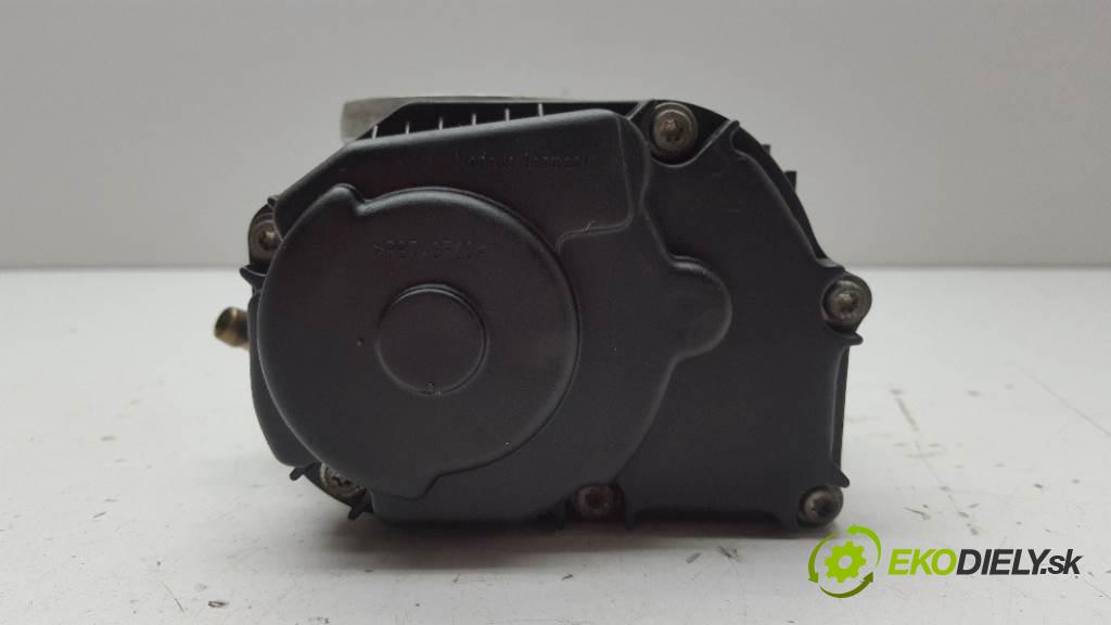 VOLKSWAGEN GOLF  2002 55kW   1390 Škrtiaca klapka  (Škrtiace klapky)