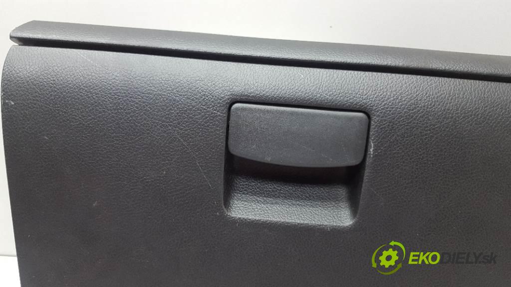 SUBARU FORESTER IV SJ 2013 108kW IV SJ 1998 Priehradka, kastlík spolujazdca  (Priehradky, kastlíky)